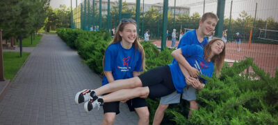 «Мы сразу поняли, что это наши дети. Смущало только то, что их было трое!»